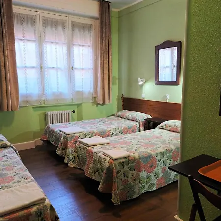 Hostal San Martin Madrid Exterior photo